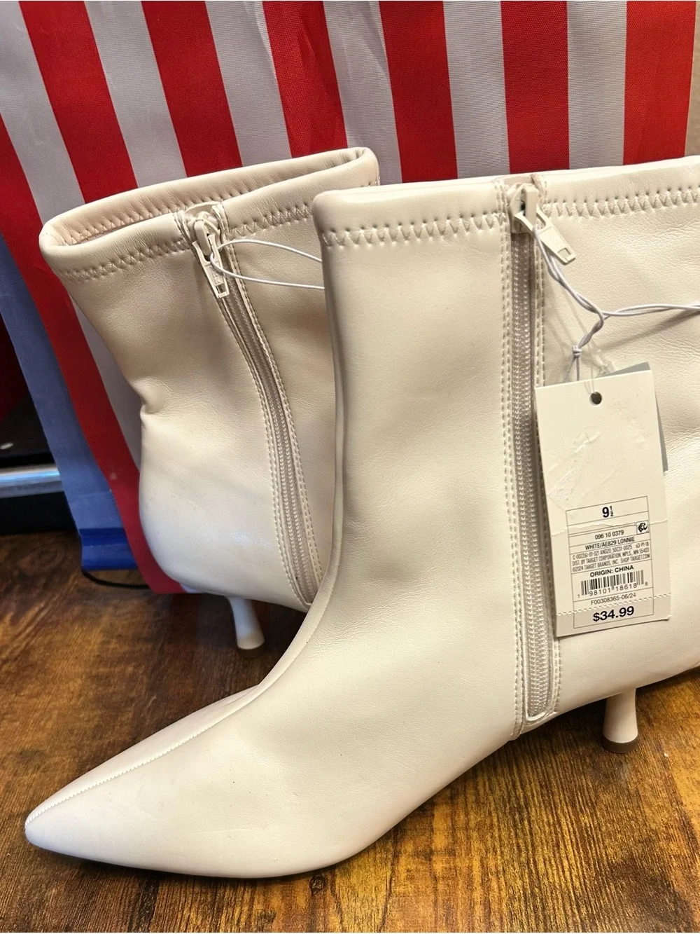 A New Day Lonnie Kitten Heel Stretch Ankle Boots zipper Size 9.5 New FLAWED